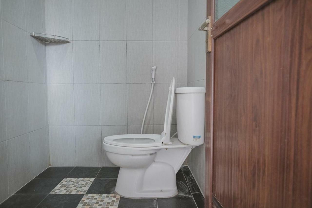 Reddoorz Syariah Near Kantor Walikota 잠비 외부 사진